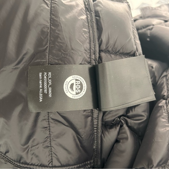 Mackage Allegra knee length Black Quilted Women's Coat - Picture 7 of 10